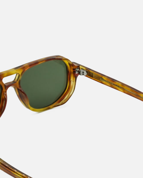 Oliver sunglasses by SWT, amber tortoiseshell aviator with G15 green lenses, side view