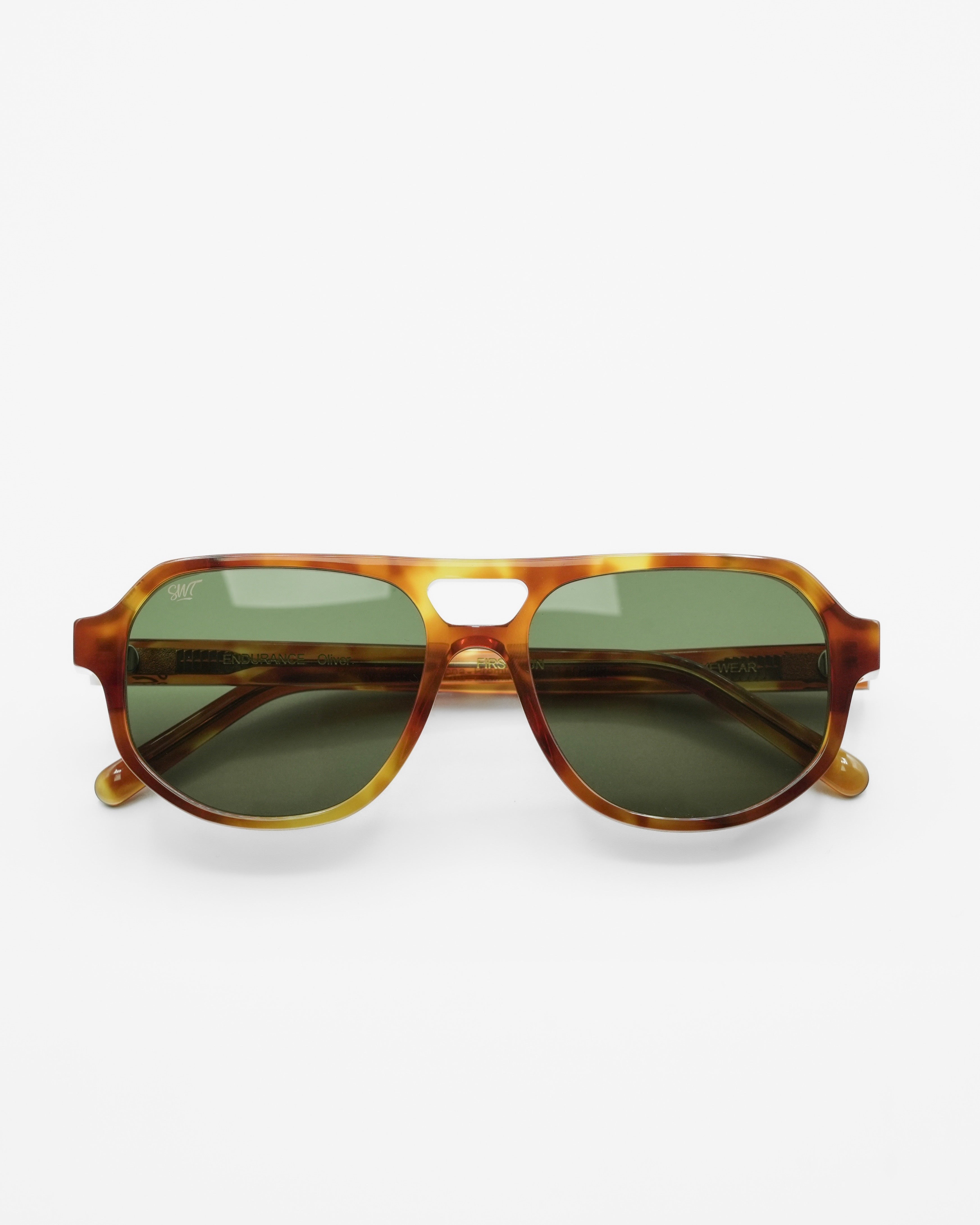 Oliver sunglasses by SWT, amber tortoiseshell aviator frame with G15 green lenses, front view
