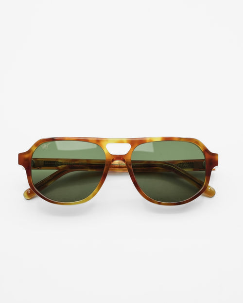 Oliver sunglasses by SWT, amber tortoiseshell aviator frame with G15 green lenses, front view